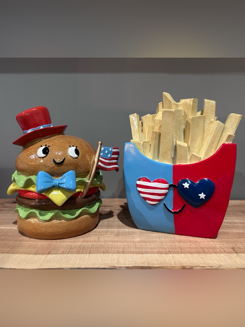 💙❤️NWT Patriotic Hamburger & Fries❤️💙